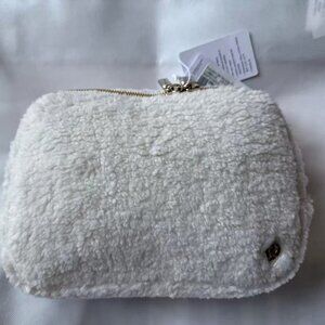 NWT Lululemon Everywhere Belt Bag Large *Fleece *2L WHTO/GOLD